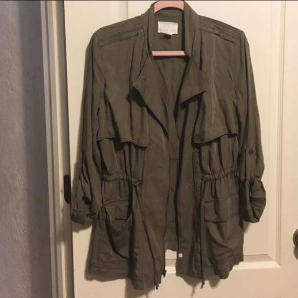 Caslon Army Green Utility Anorak Jacket Women's Medium M Drawstring Roll Tab EUC - Picture 1 of 6